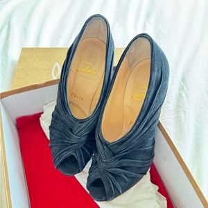 CHRISTIAN LOUBOUTIN Manchon 120 Suede Royal Peep Toe Black Booties - Size 6